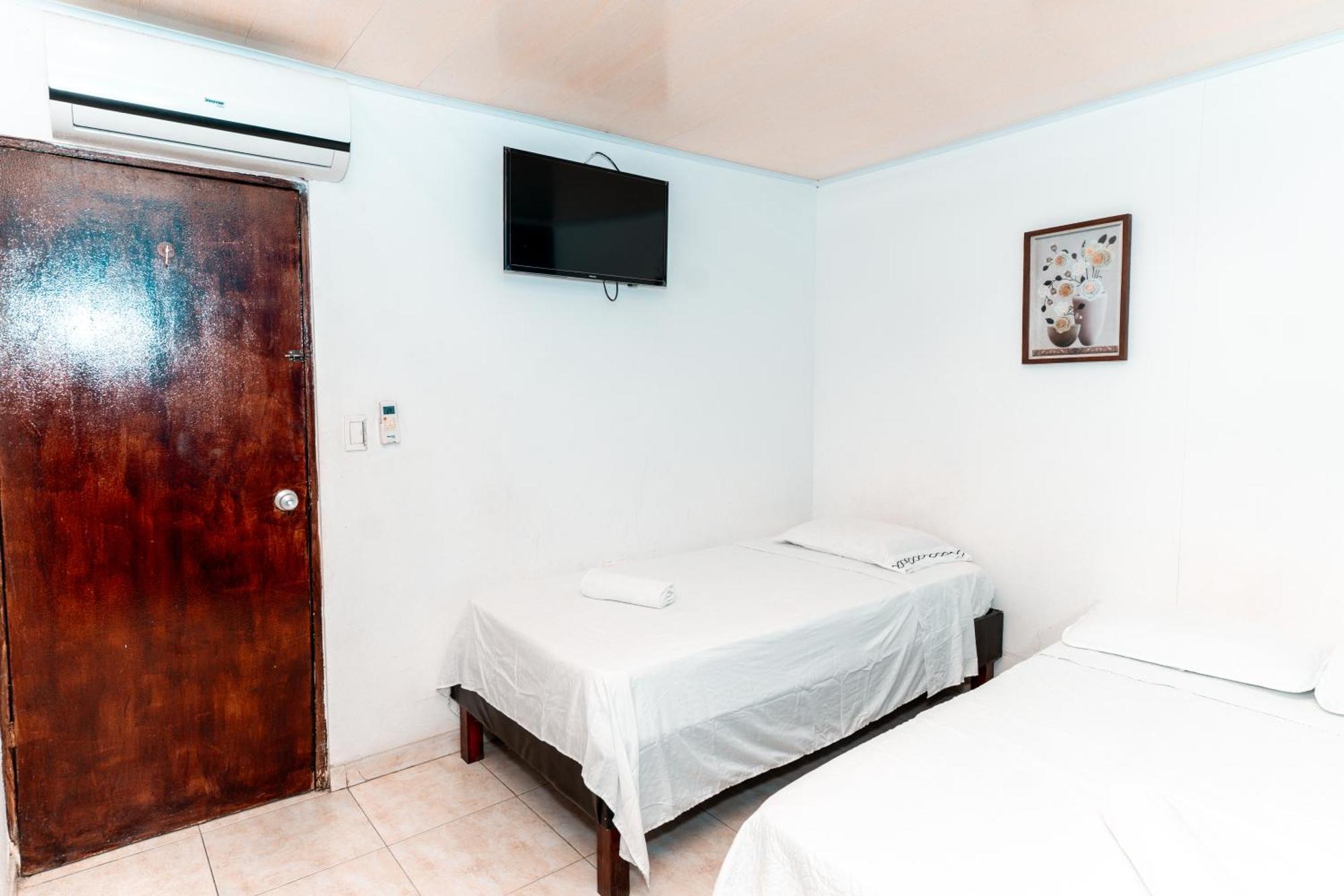 Alojamientos Turisticos Titanic San Andrés Zewnętrze zdjęcie